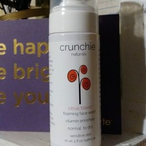 Citrus Blend Foaming Face Wash ⚡